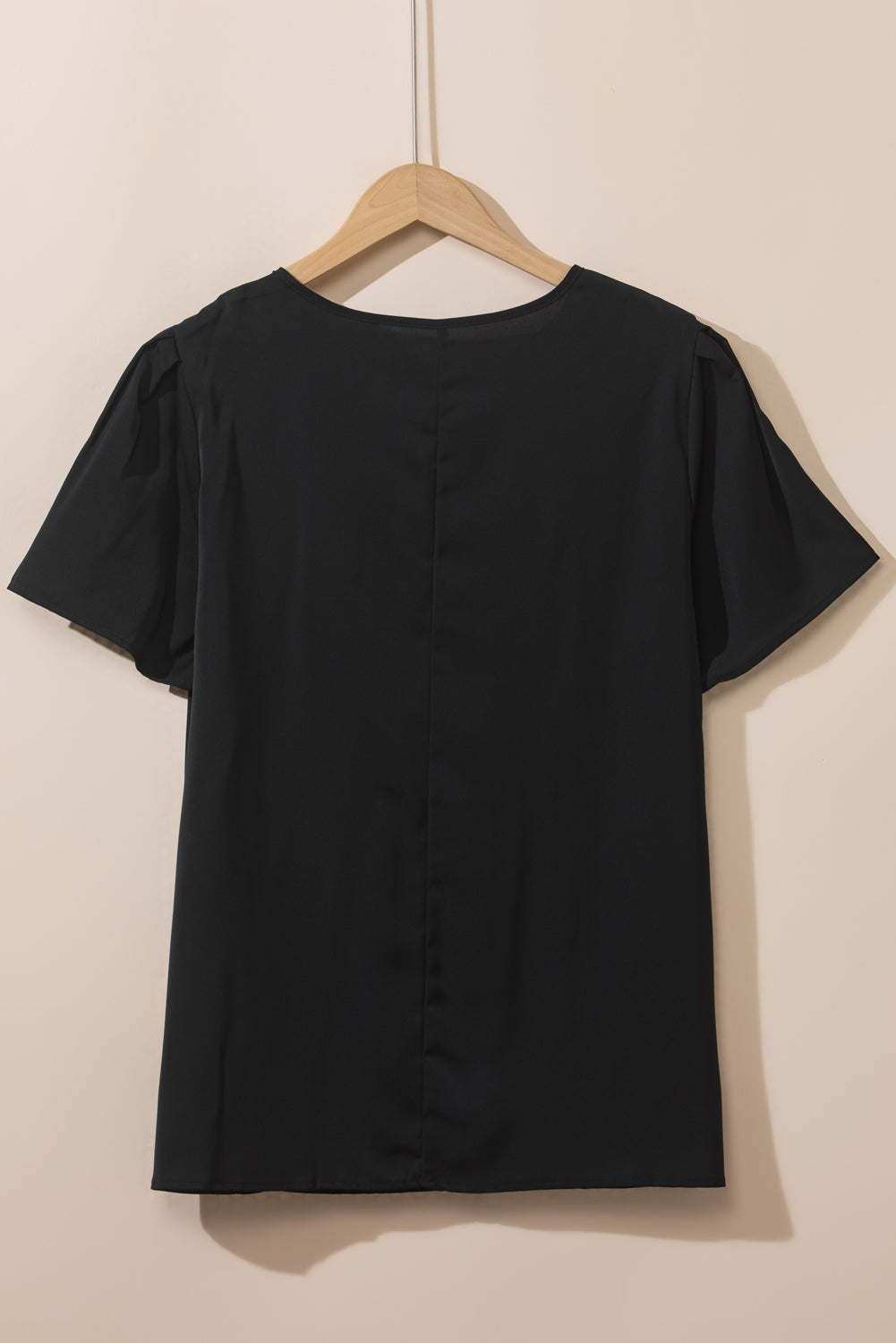 Black Keyhole Crew Neck Pleated Plus Size Top